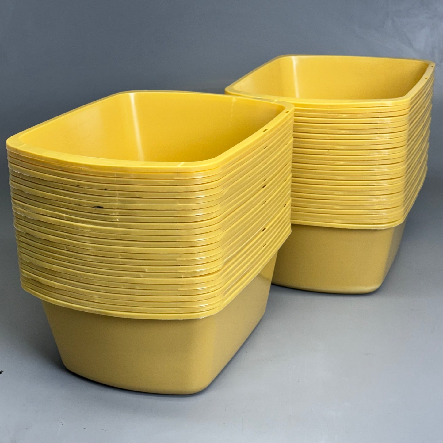 MEDEGEN (50 Pcs) Rectangular Wash Basin 6.6L 13”Lx10”Wx5” Yellow H362-05