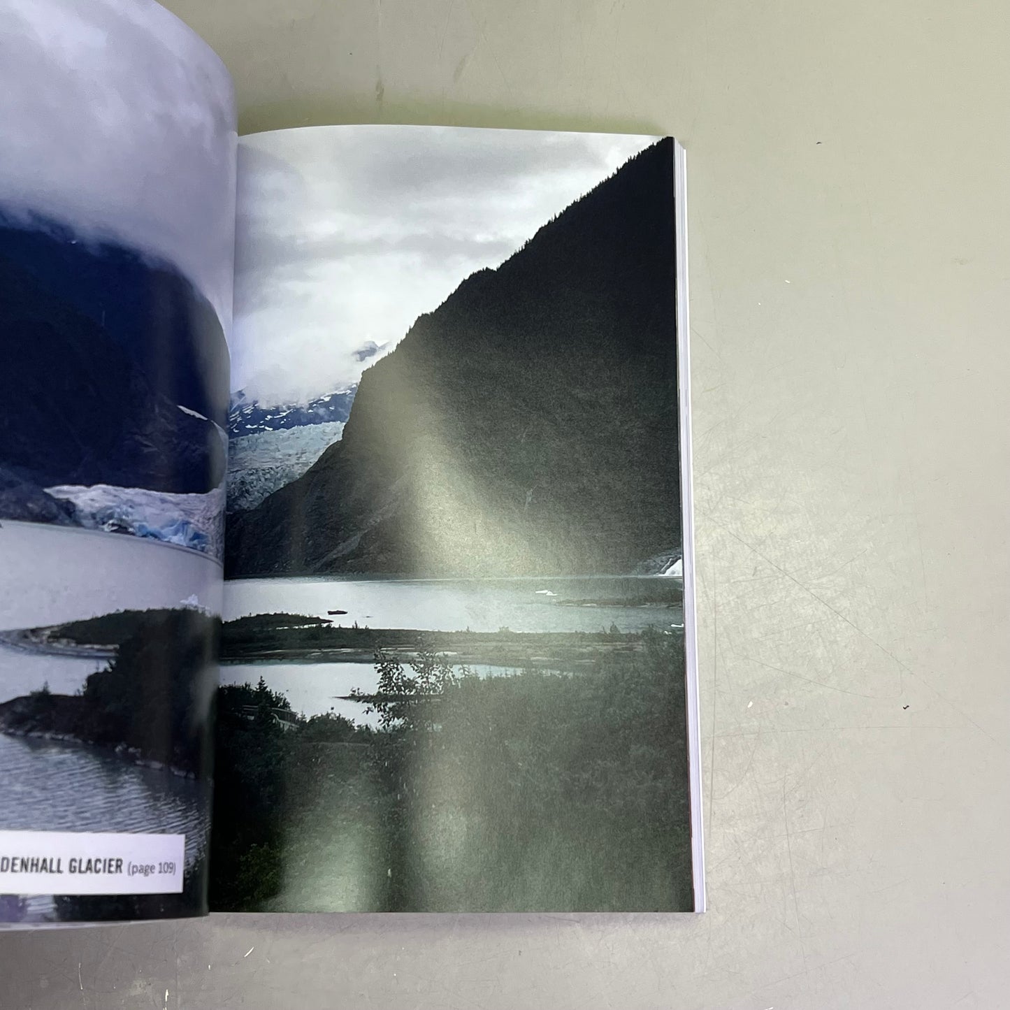 100 THINGS TO DO IN ALASKA BEFORE YOU DIE  By Fran Golden &Midgi Moore Paperback