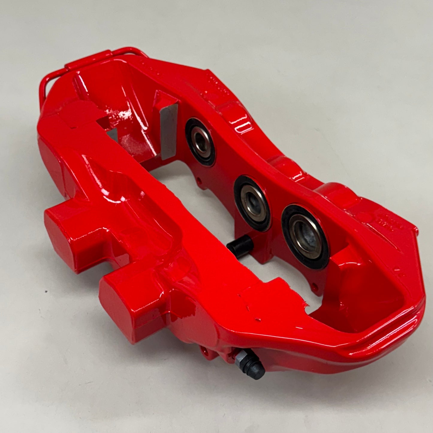 GM GENIUNE PARTS Front Brake Caliper 6.37"x13.12"x6.37" Yellow 20982734