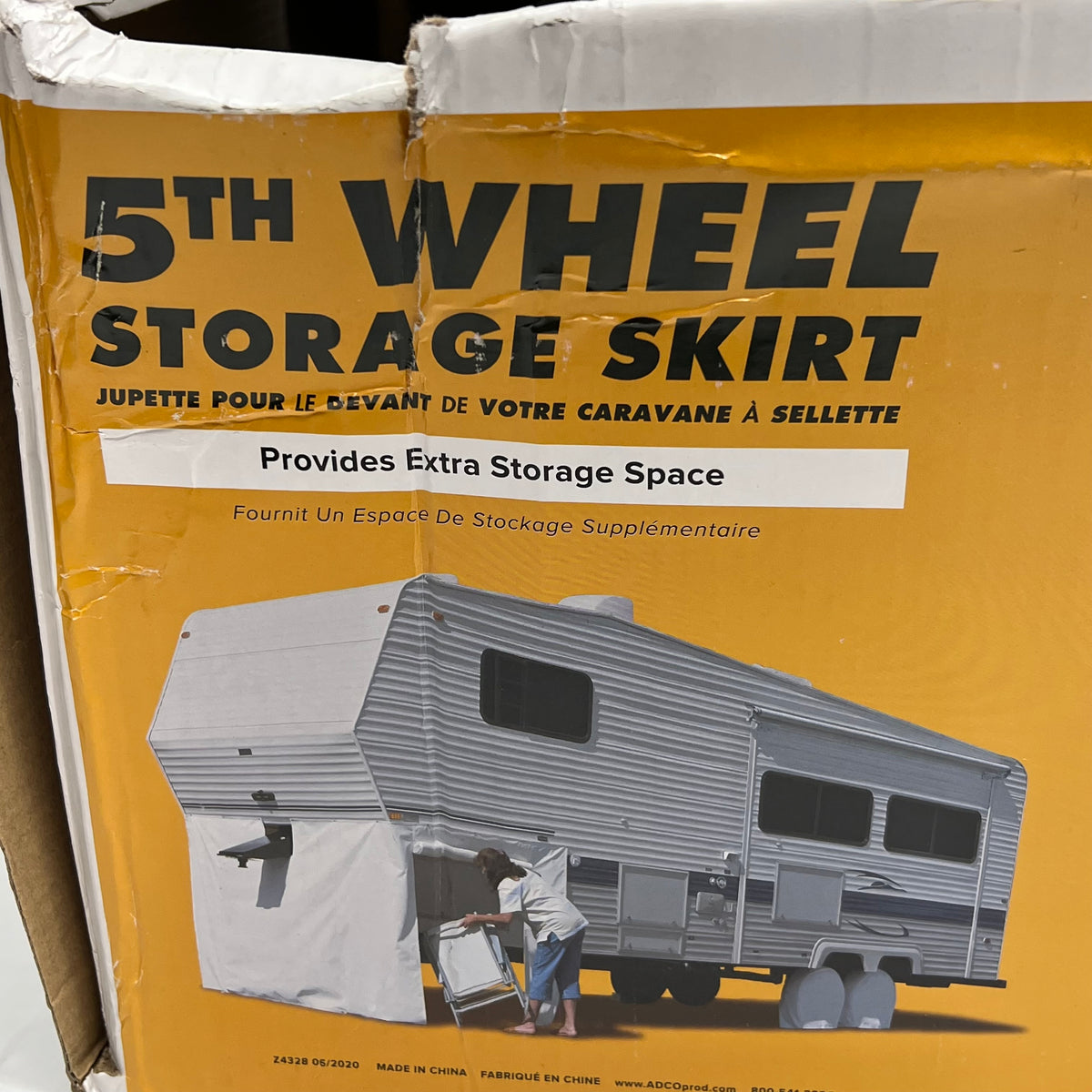 ADCO Laminated Vinyl 5th Wheel Skirt W/ Nylon Zippers 64"x266" White 3052