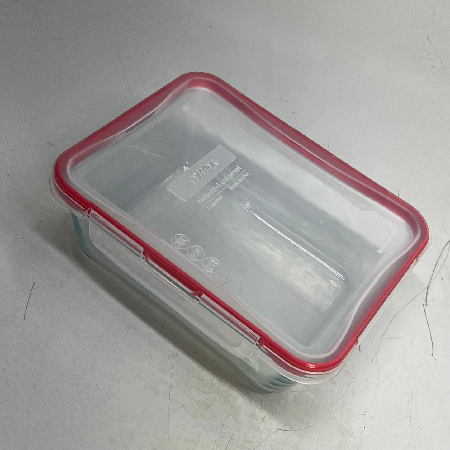 ZA@ PYREX (8 PIECE SET) FreshLock Rectangular Glass Storage Set 2, 6, & 8 Cups Containers  Clear/Red 1149251 A