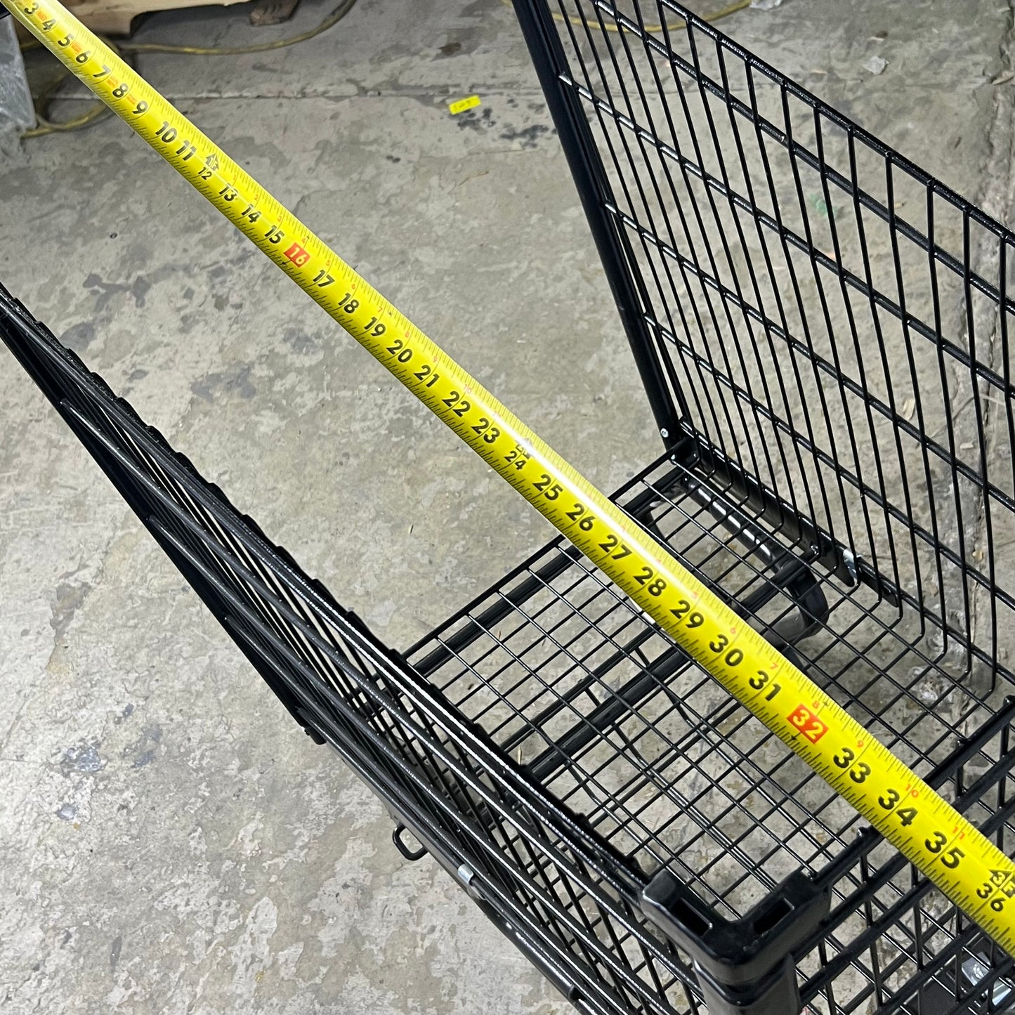 ZA@ BROWNS VALLEY MARKET Grocery Cart ASTM-F2372 Sz 40"H X 34"L X 17"W (AS-IS, Damage)