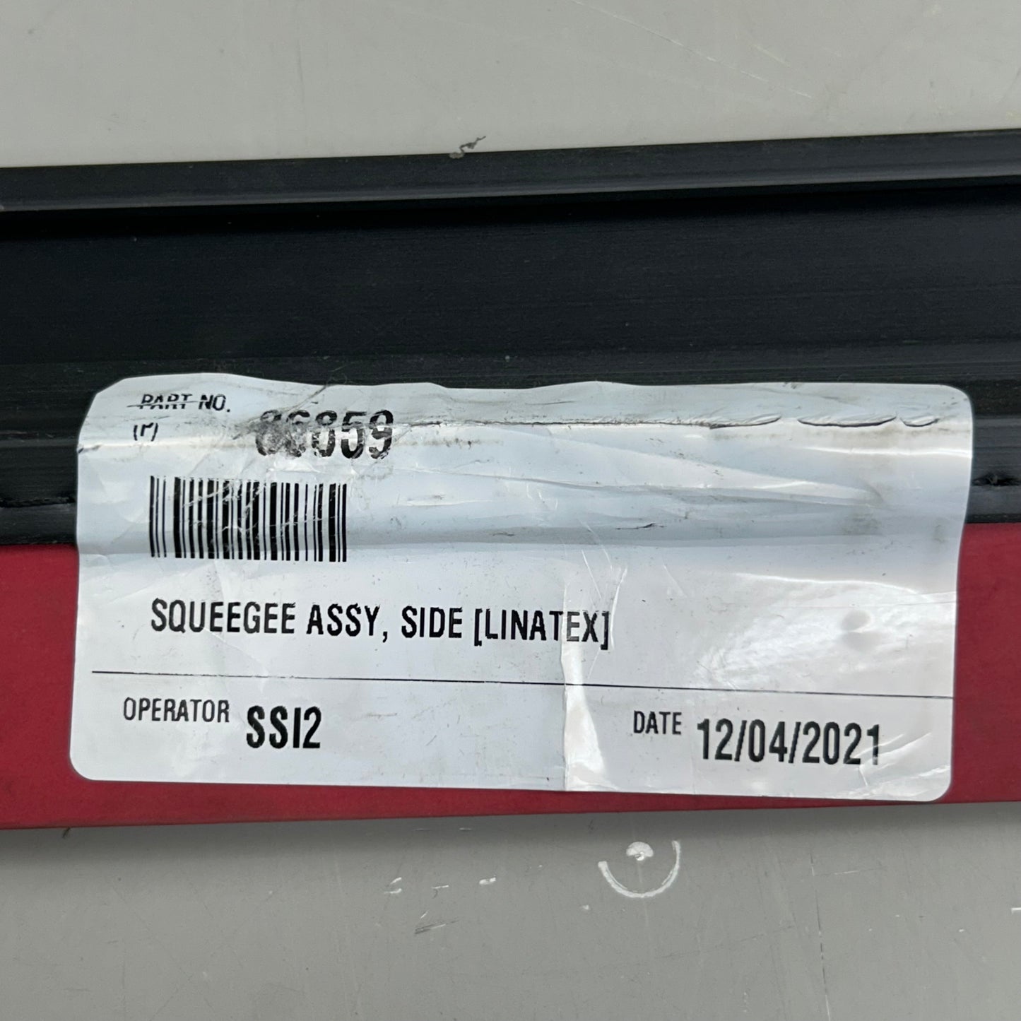 LINATEX Side Assy Squeegee Tennant Replacement 23" Red/Black 86859 (New Other-Shelf Wear)