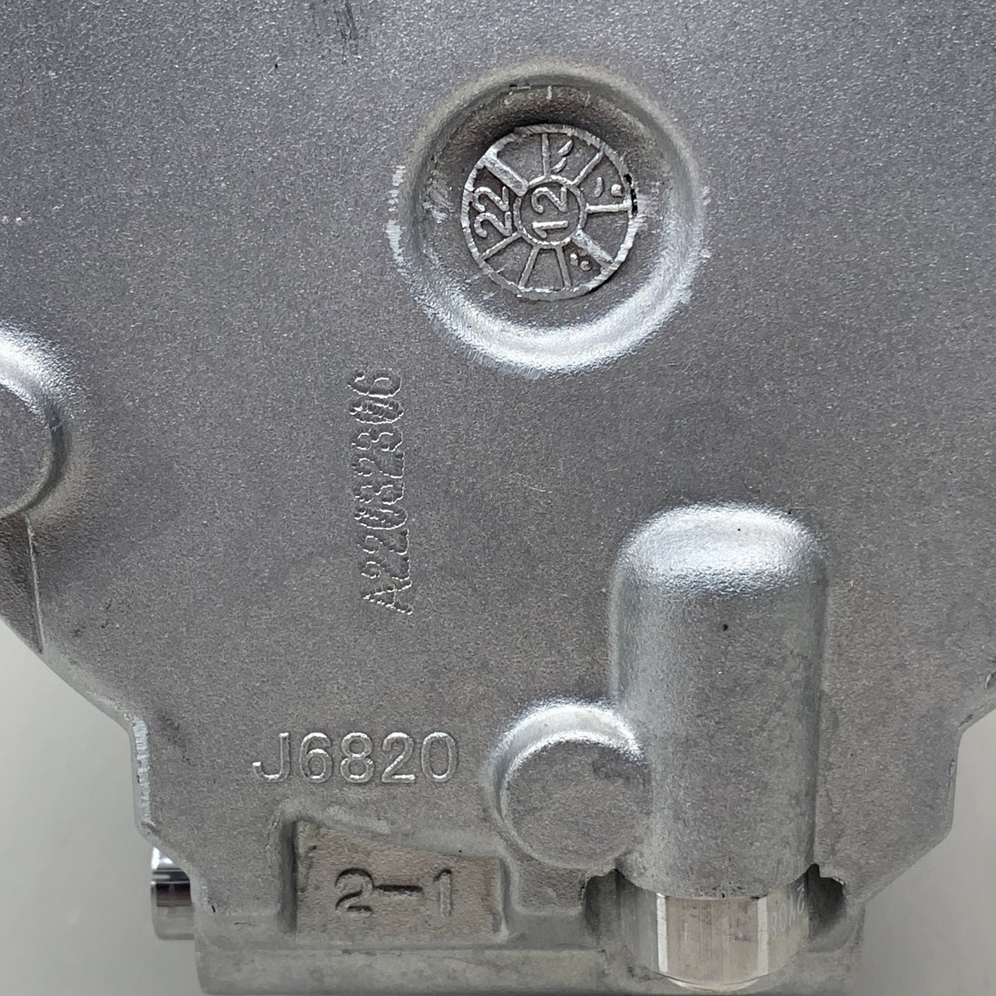 DENSO R-134A A/C Compressor With Clutch 06923 471-6074