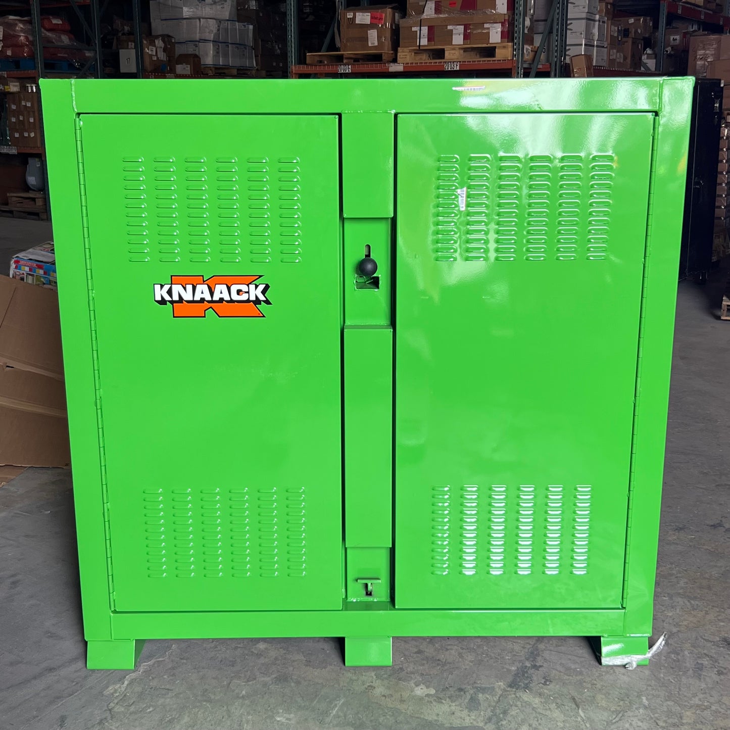 KNAACK Jobsite Cabinet Proprietary Recessed Padlock 59.4 cu ft, Green 139-SK-02 (AS-IS, Cosmetic Damaged)