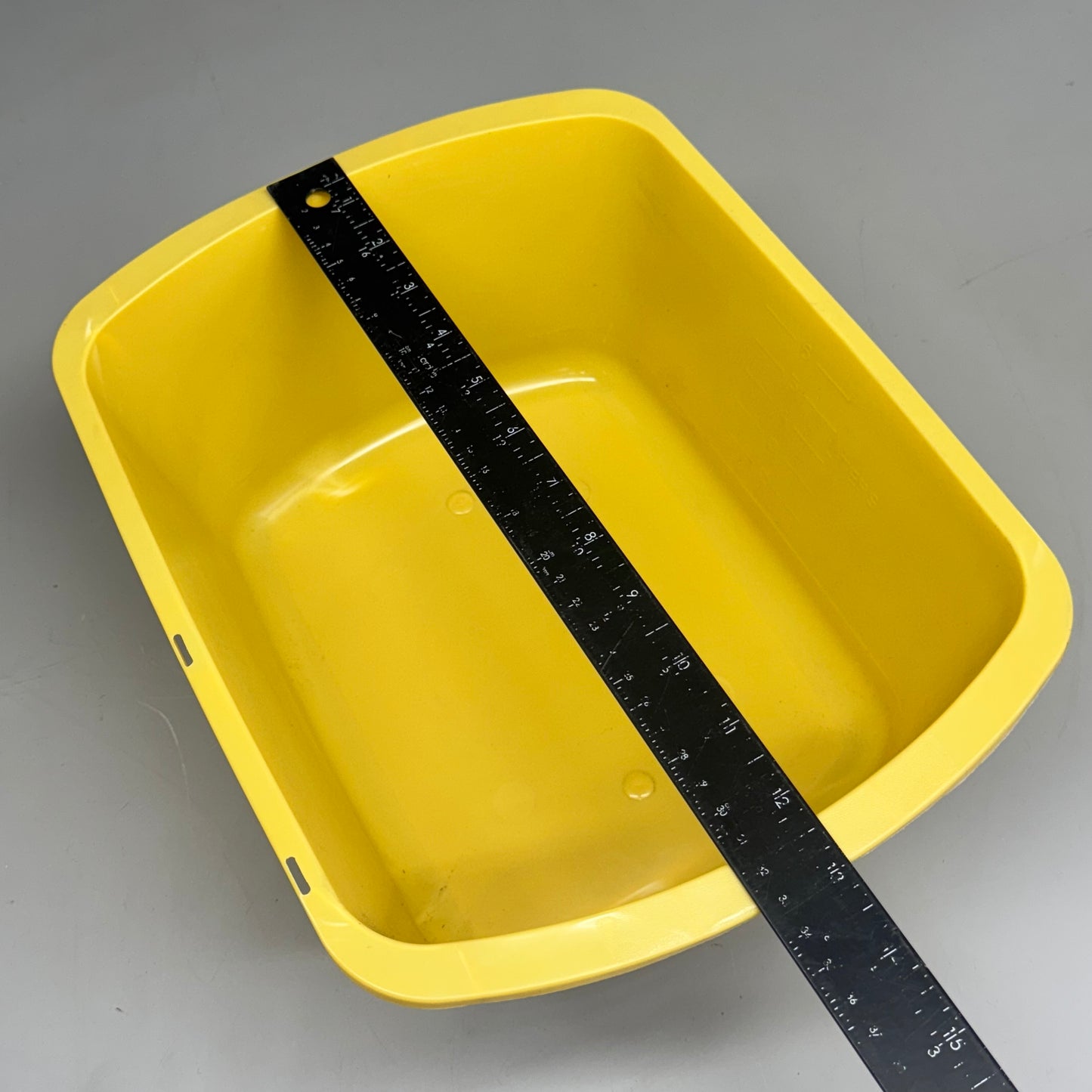 MEDEGEN (50 Pcs) Rectangular Wash Basin 6.6L 13”Lx10”Wx5” Yellow H362-05