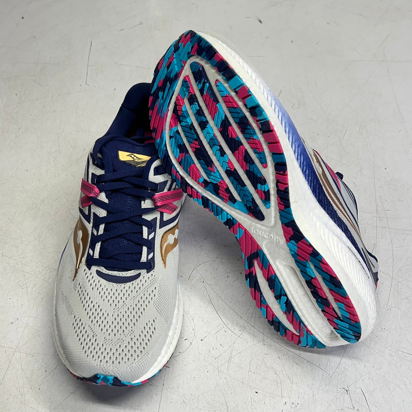 SAUCONY Triumph 20 Prospect Glass  Women's Sz 11 Multicolor S10759-40