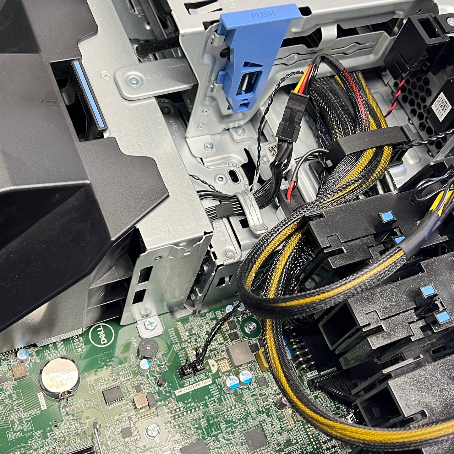 ZA@ DELL  Hi Performance Single Socket Workstation W/ Built in Ai Platform 950W Power 4 Sticks of Ddr4 Ram 5820 (Used) A