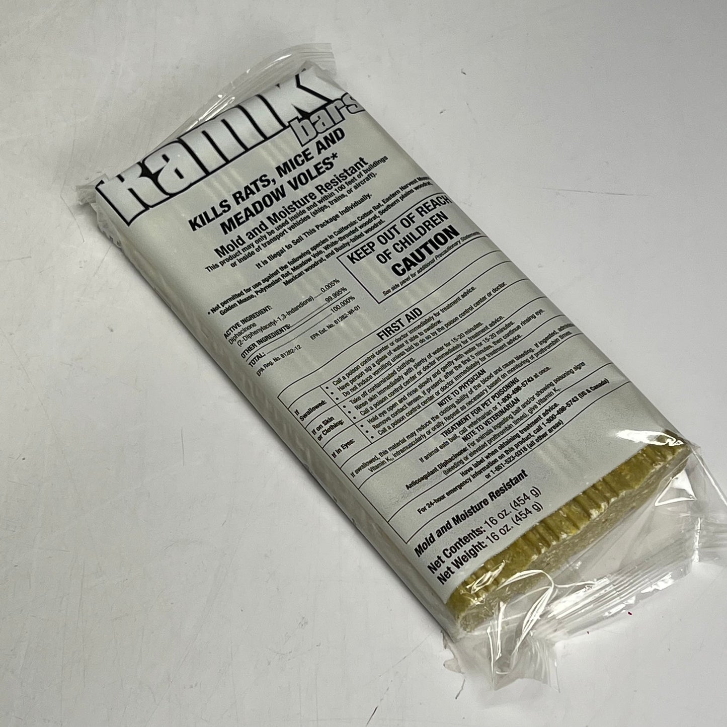 ZA@ NEOGEN All Weather Ramik Bars Fish Flavored for Rats  4lbs  Light Brown 116334