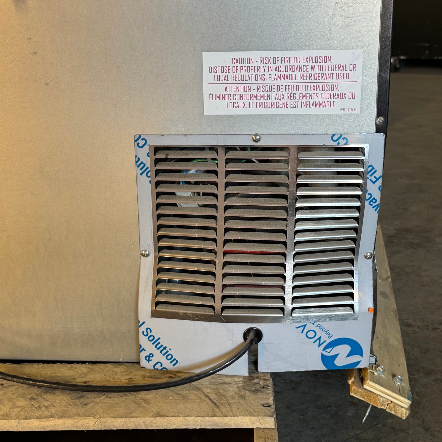 PERLICK Commercial Freezer Glass Chiller Mug Froster R290 115V FR60RT-3 (New Other, Slight Damage on Corner)