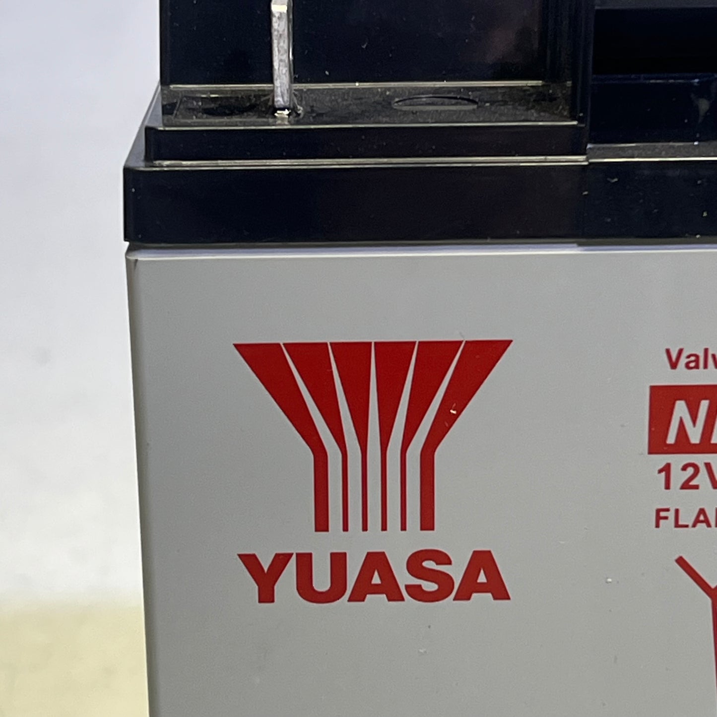 YUASA Sealed Lead Acid Battery Reliable Maintenance Free 12V 17.2Ah NP18-12B