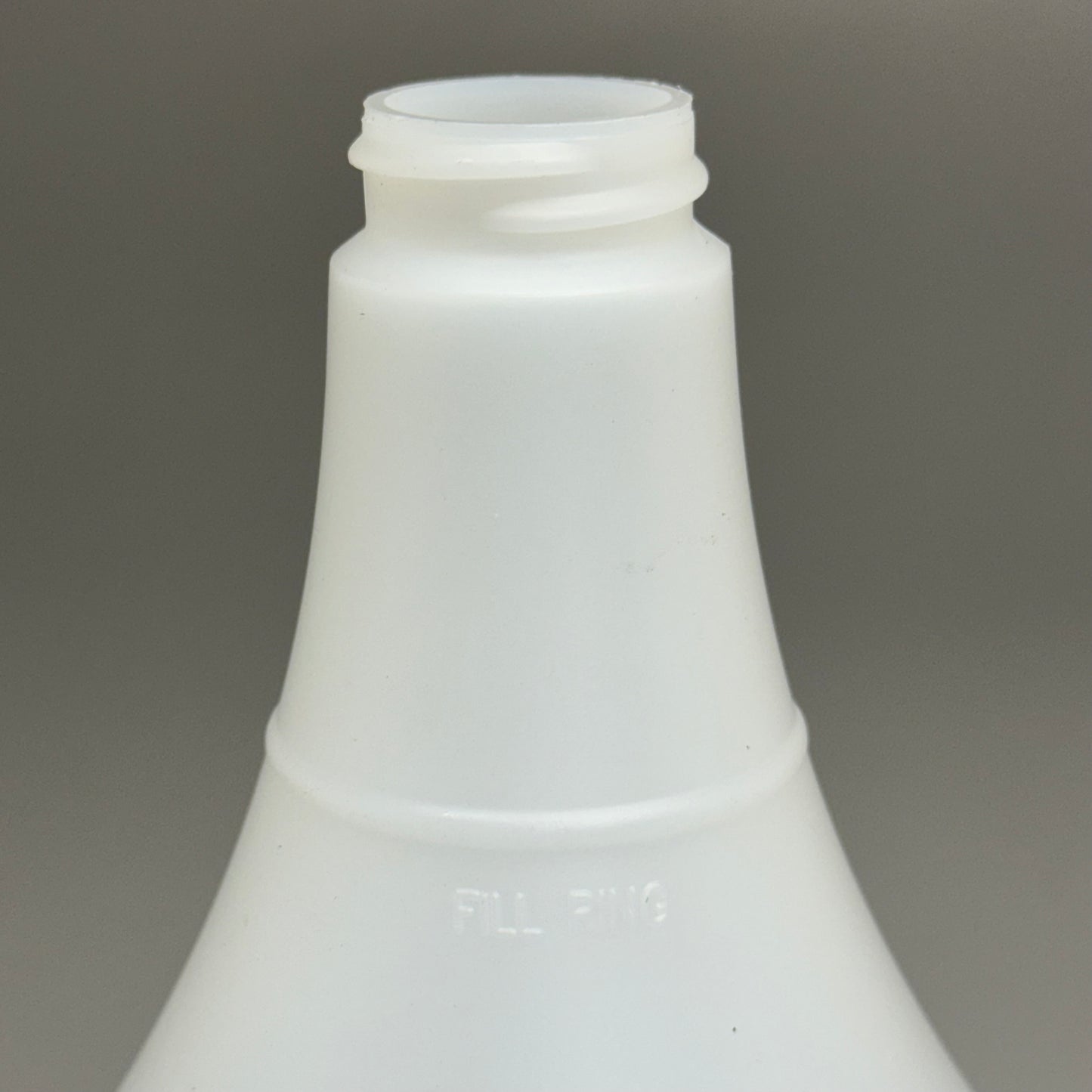 24PK Plastic Spray Bottle 24oz 8.25" White