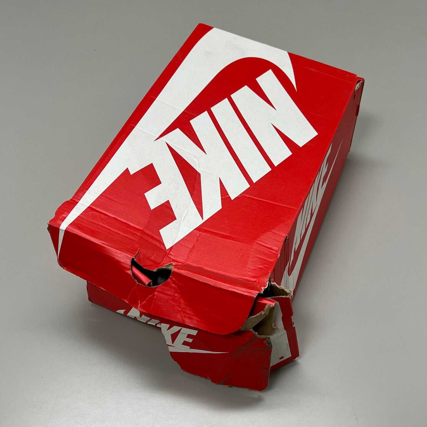 NIKE V2K RUN Sneaker Women's 9.5 Men's 8 Submit White Metallic Silver New Other