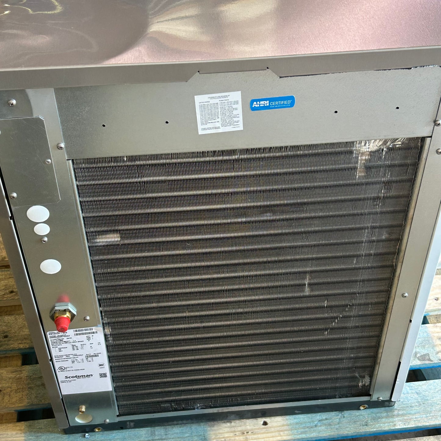 SCOTSMAN Prodigy Plus Nugget Style Ice Maker 27"x22.9"x24" NS1322A-32 (As-Is Damaged, See Images)