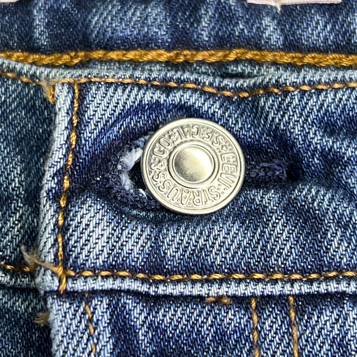 LEVIS Ribcage Western Yoke Jeans Women's Sz 29 x 27 Dark Wash 0049U0001