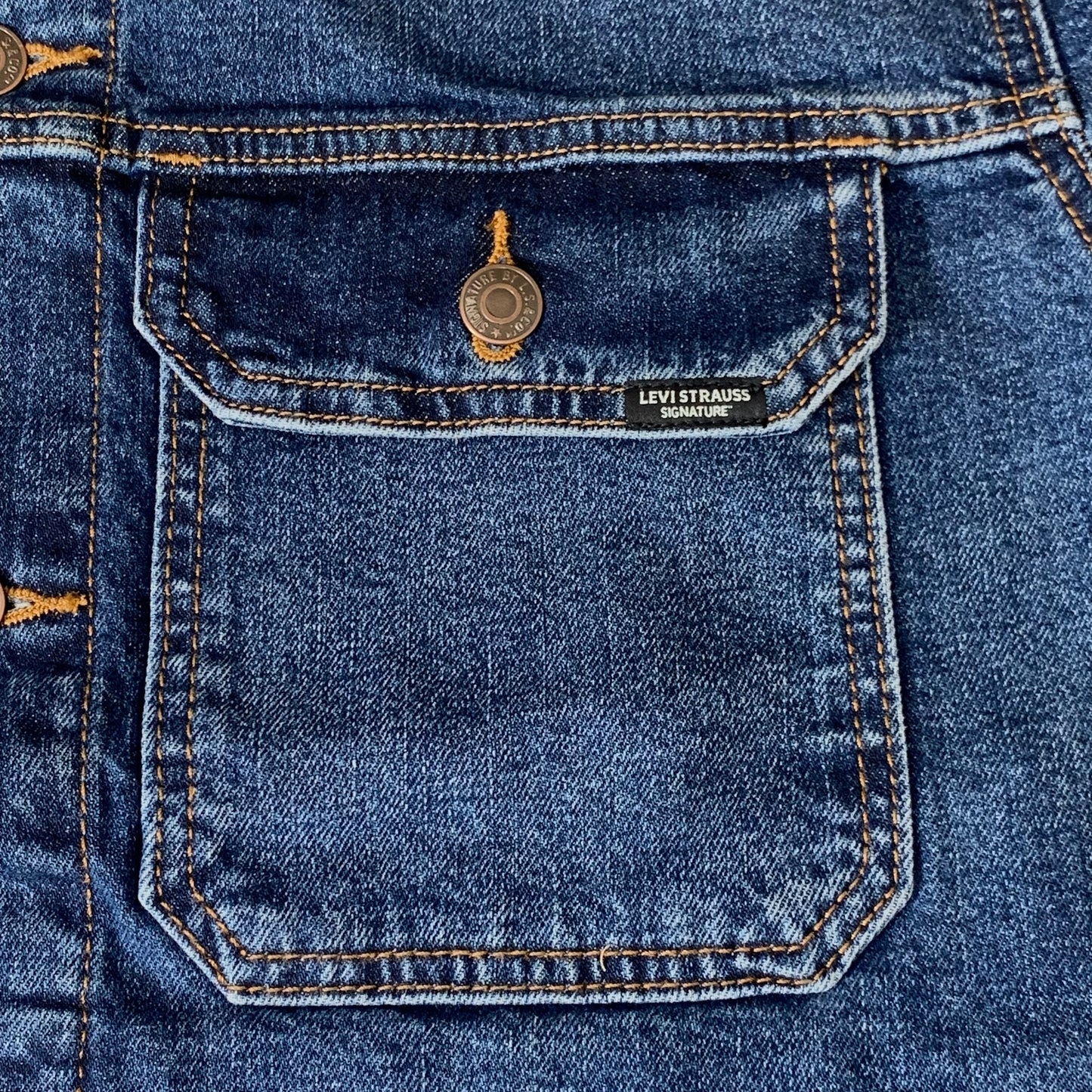 LEVIS STRAUSS Signature Chore Trucker Jacket Men's Sz M Indigo Escape A61910002