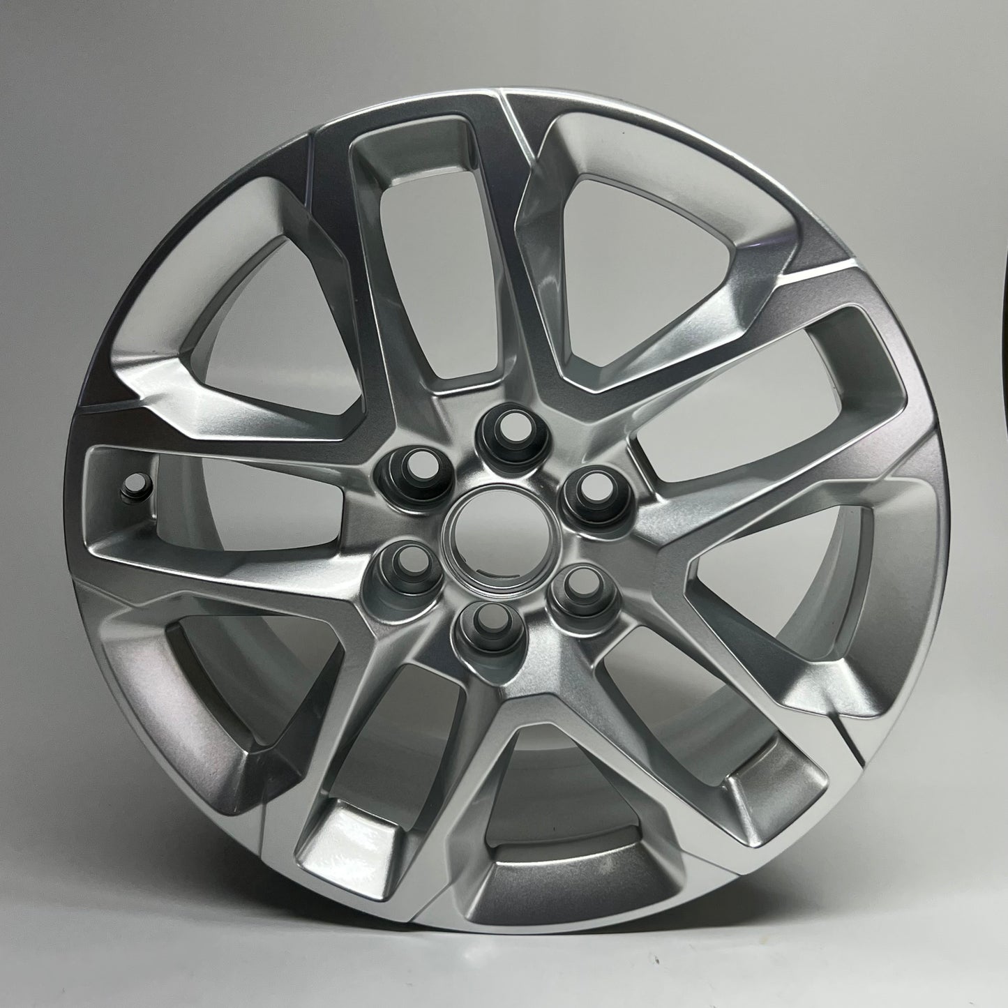 BLACKBURN 2021 Chevrolet Traverse 20" OEM Wheel Rim 25337-0151