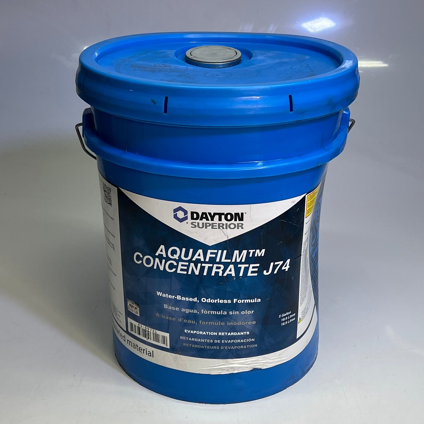 ZA@ DAYTON SUPERIOR  Aqua Film Concentrate J74 5 Gal Bucket 83-69731 BB 06/26 (As-is)