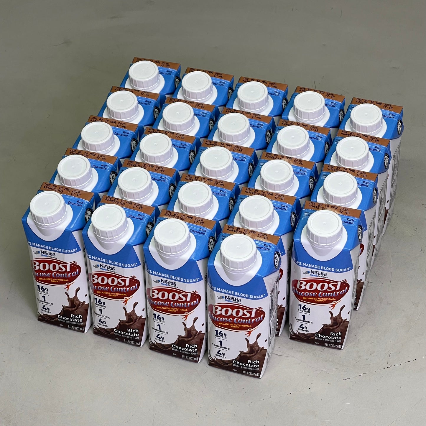 ZA@ NESTLE (24 Pack) Boost Breeze Rich Chocolate Flavor 8 fl oz BB 03/26 A