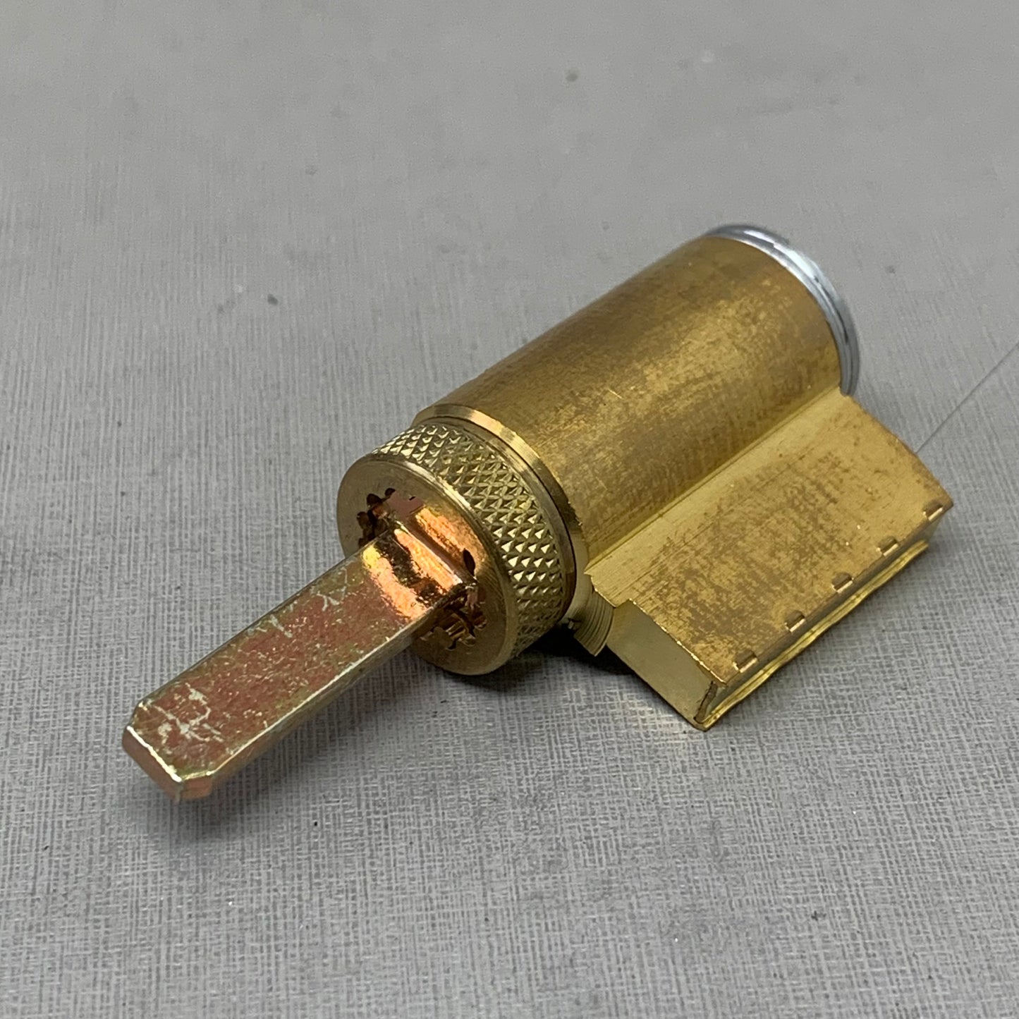 SCHLAGE Multiple Tailpiece Key-in-Knob/Lever Cylinder ND Series 40-100