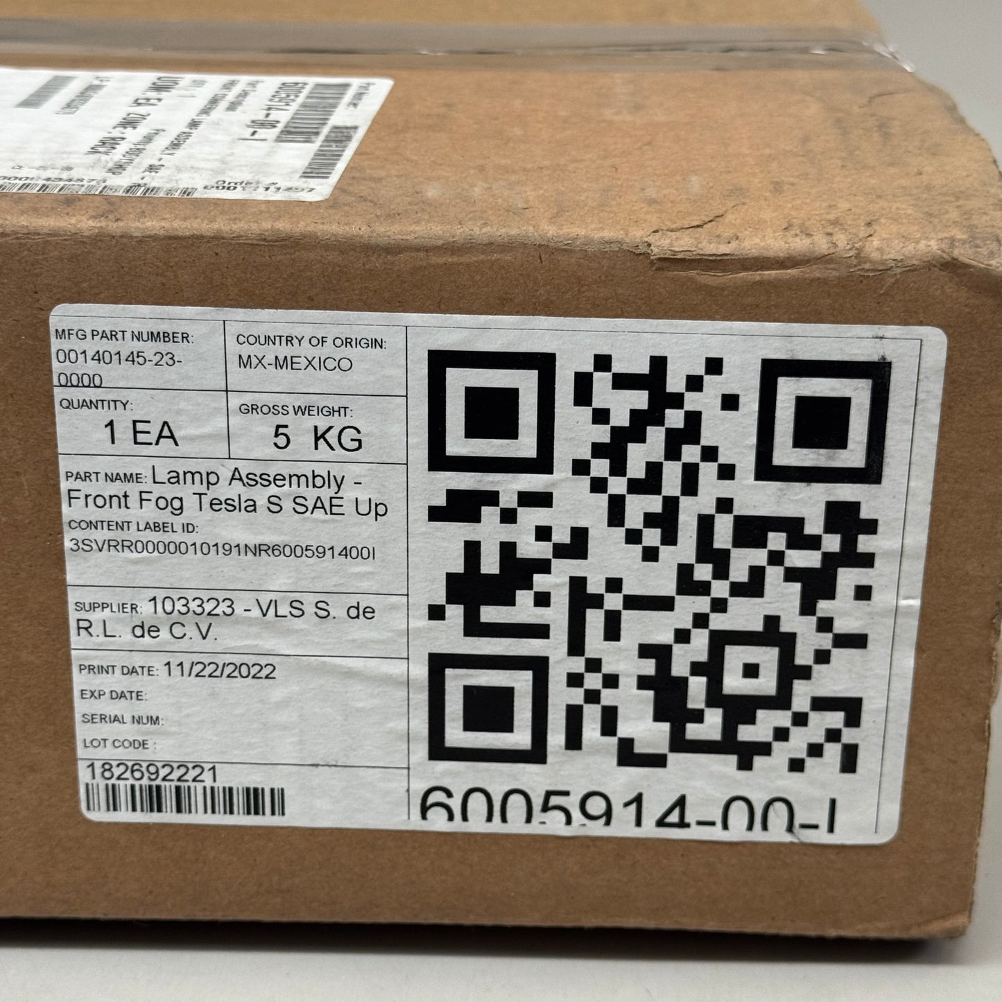 TESLA Front Fog Lamp Assembly Right Hand SAE Up Model S 00140145-23-0000