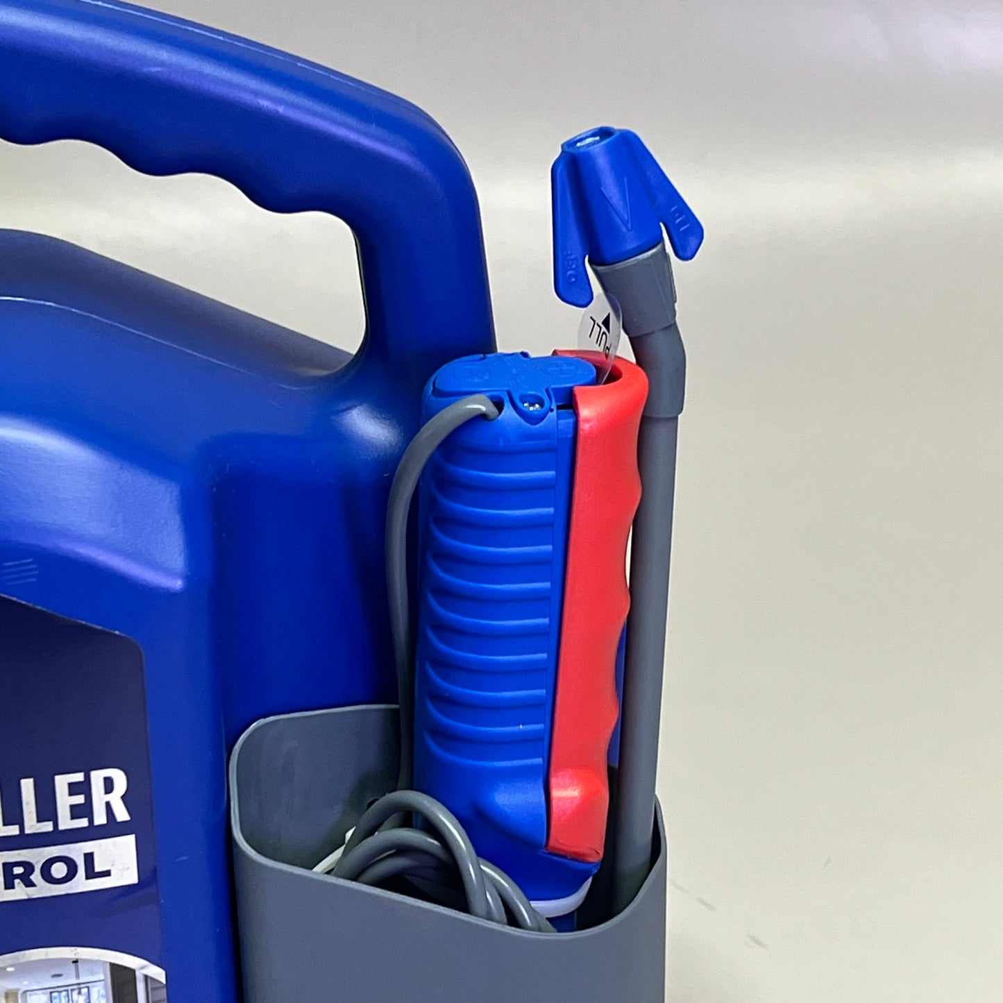 ZA@ BIOADVANCED Home Insect Killer 18 Month Control W/ Spray Nozzle 1.3 Gallon 61229V1