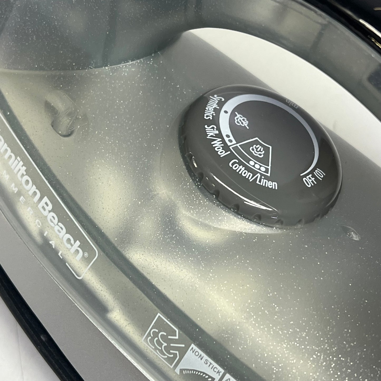 HAMILTON BEACH Lightweight Iron 3-Way Position Sensing Auto Turn Off HIR200B