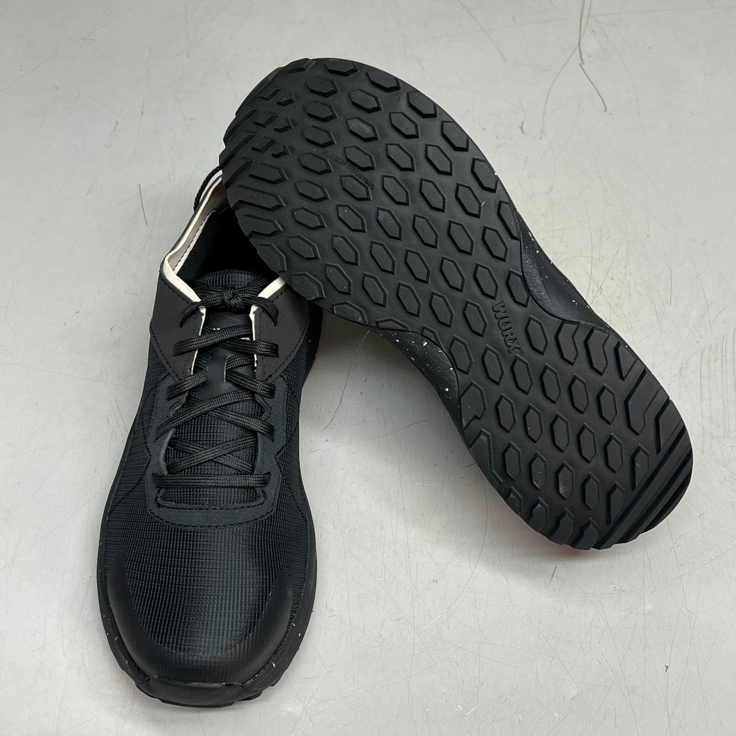 RED WING Safety Toe Slip Resistant Antimatter Shoe Women's Sz 7 M Black 5172