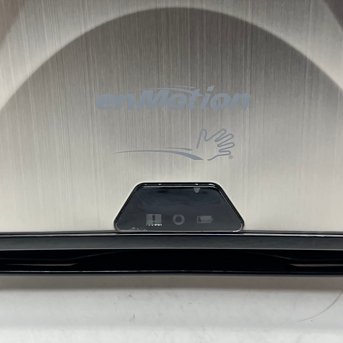 GEORGIA PACIFIC Enmotion Recessed Automated Roll Towel Dispenser 8" 59466A