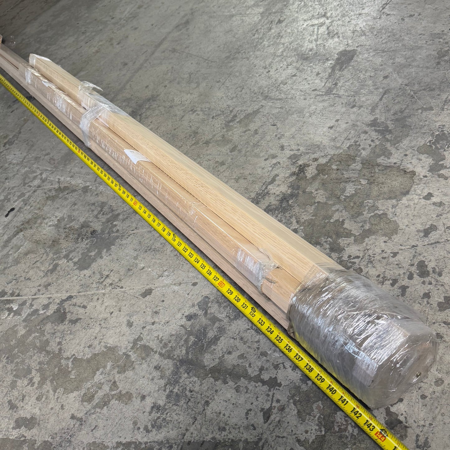 JMP WOOD Wall Mounted Handrail Sz 4’ x 6’ x 12’ L Red Oak 6044