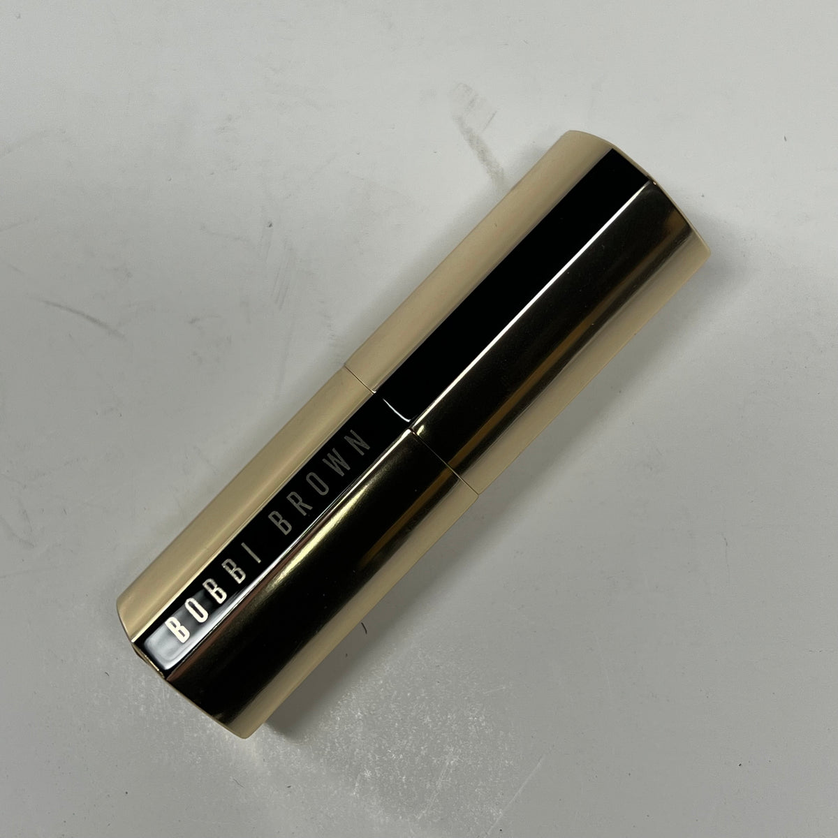 BOBBIE BROWN  Luxe Lipstick Hydrating & Long Wearing 12oz Parisian Red