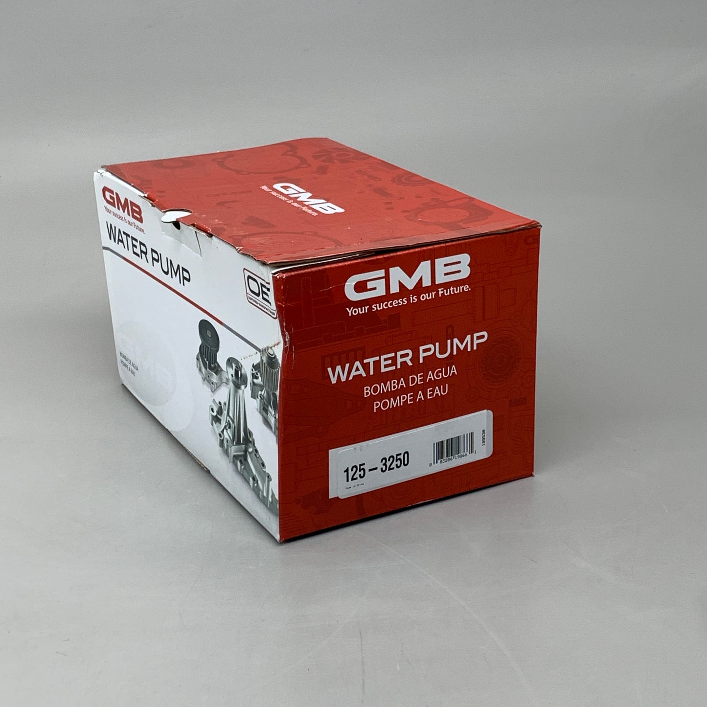 GMB Engine Water Pump for Lincoln/Ford Vehicles 189530 125-3250