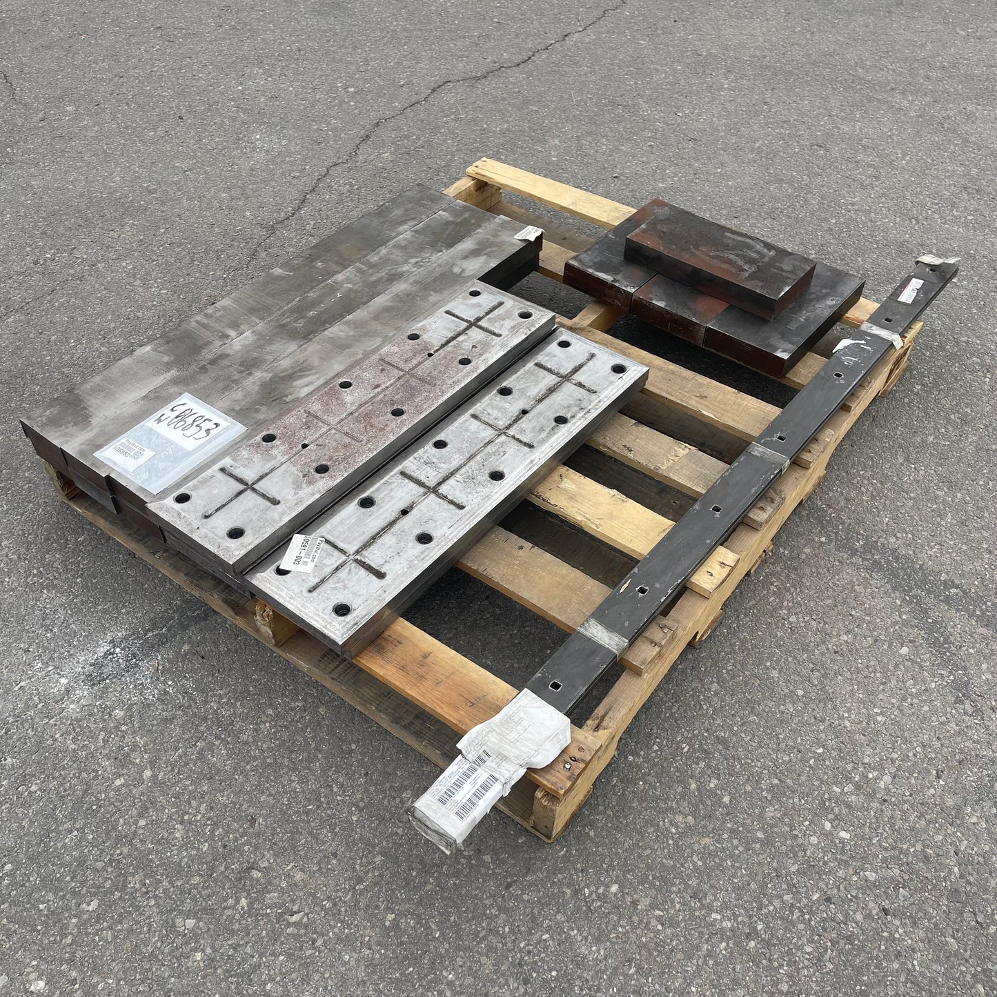 Z@ Pallet of MIXED Steel Pieces for Machining/Metal Working (AS-IS)