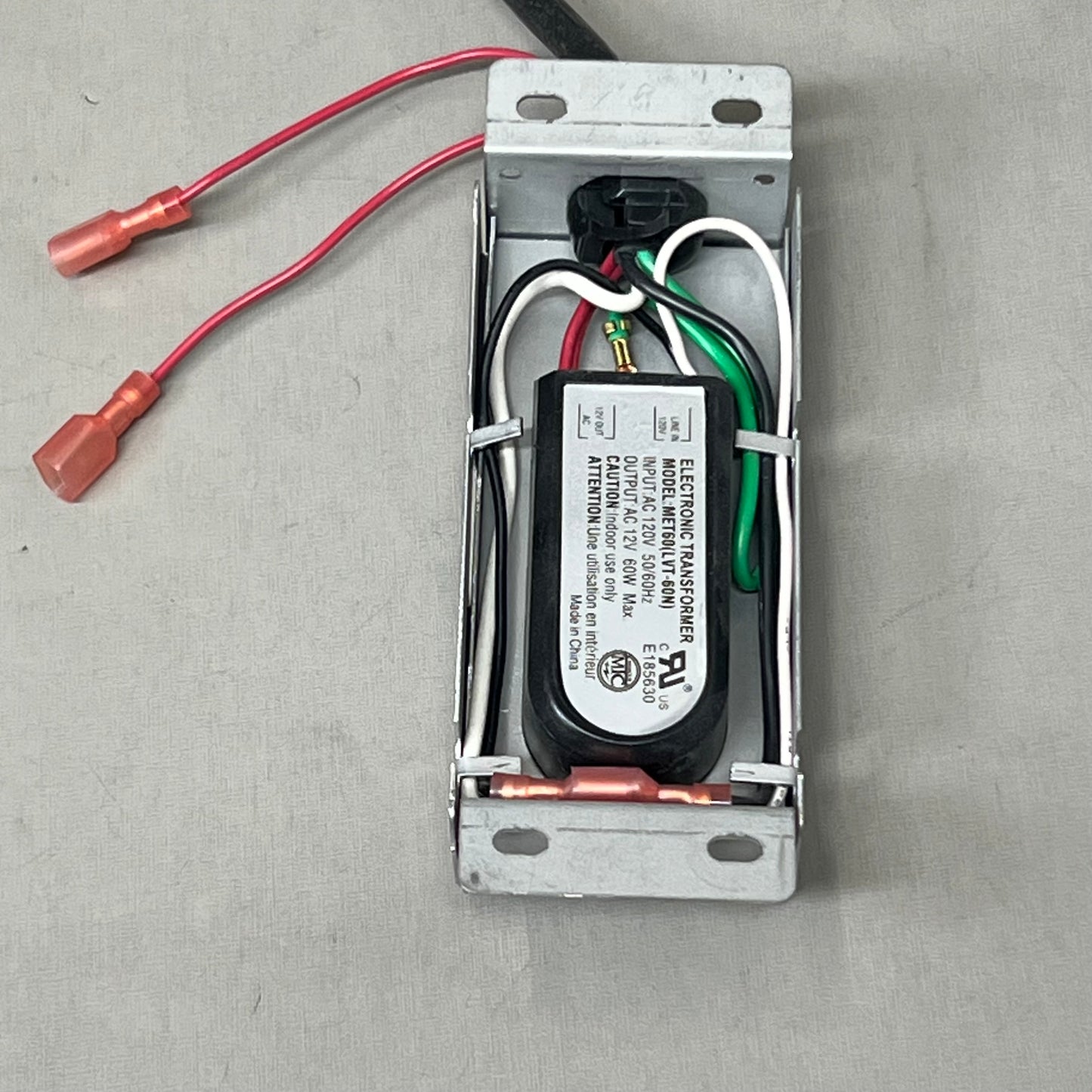 KINGSMAN Four-Lamp Universal Accent Light Kit For ZCVRB60 Glass Media ULK64