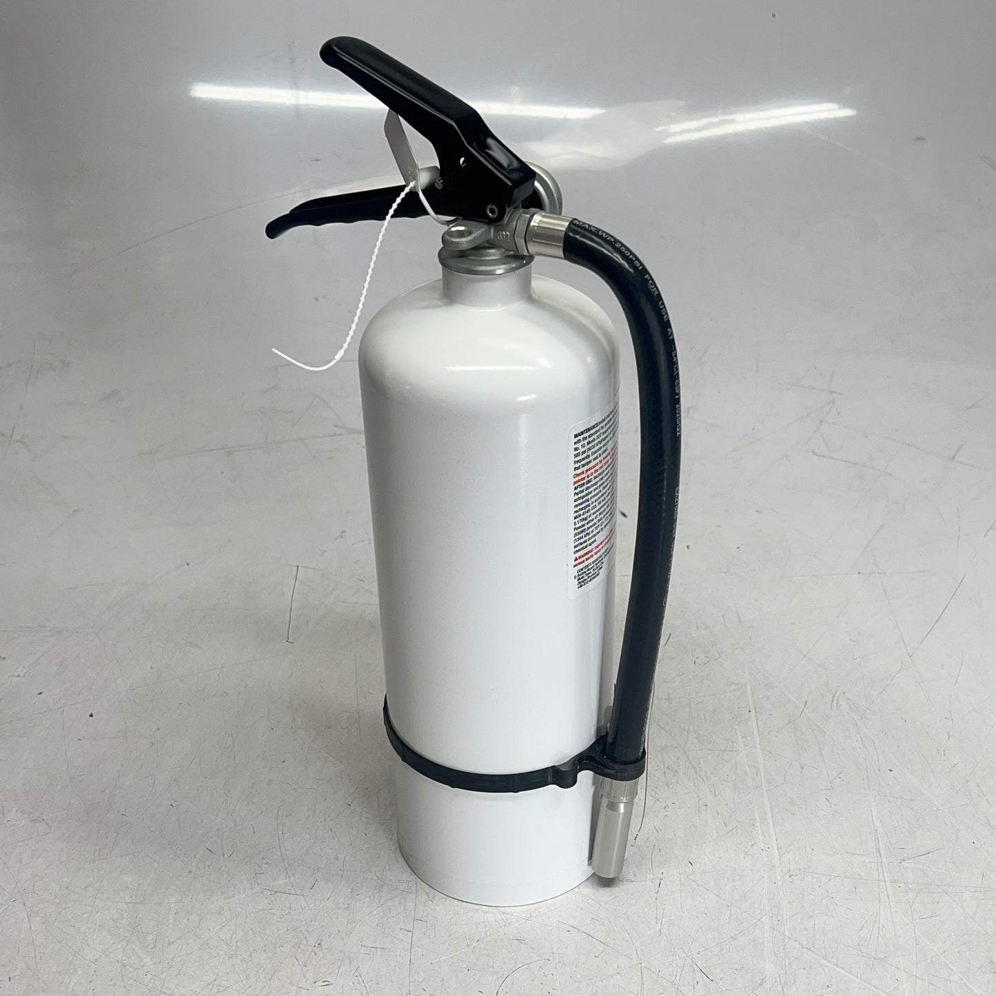 FIRST ALERT Rechargeable Compliance Fire Extinguisher Ul Rated S23-177963|-179291