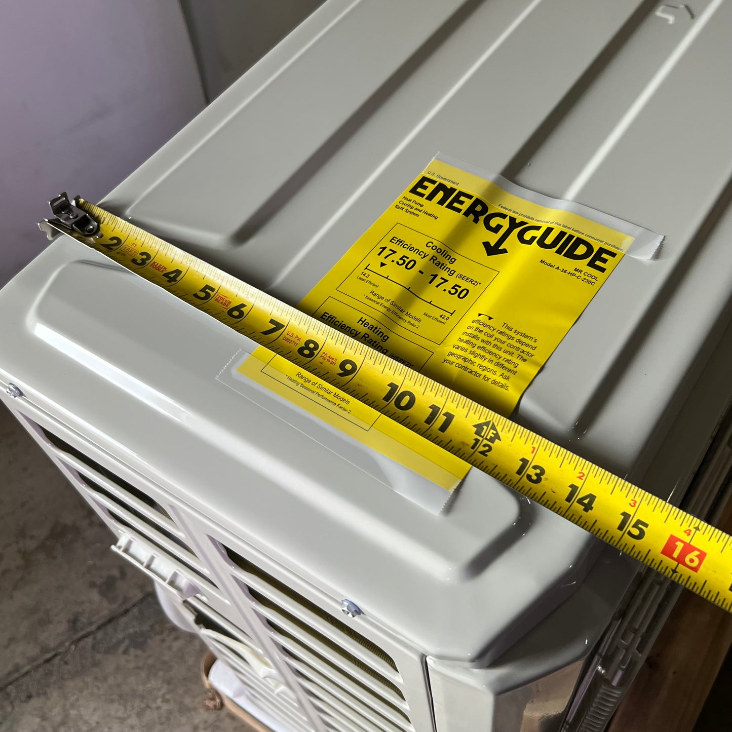 MRCOOL Heat Pump Air Conditioner 36000 BTU White A36HPWMAH230C (New Other, Aesthetic Damage)