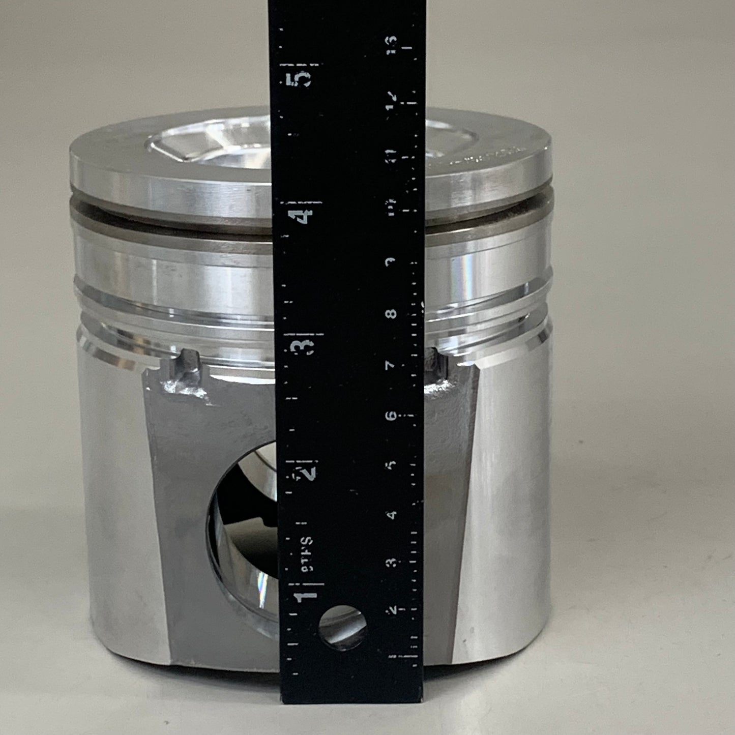 MAHLE () Clevite Piston For Dodge/ Cummins 5.9L 224-3674