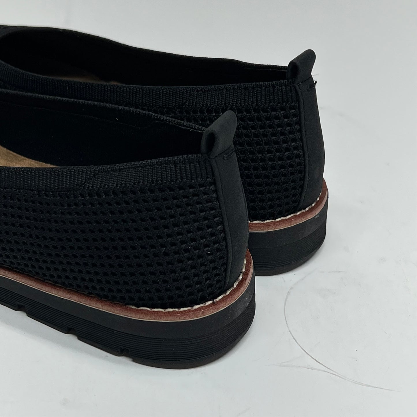 EASY SPIRIT Kellina Slip-on Flats Ultra Lightweight Women's Sz 9.5M Black (As-Is)