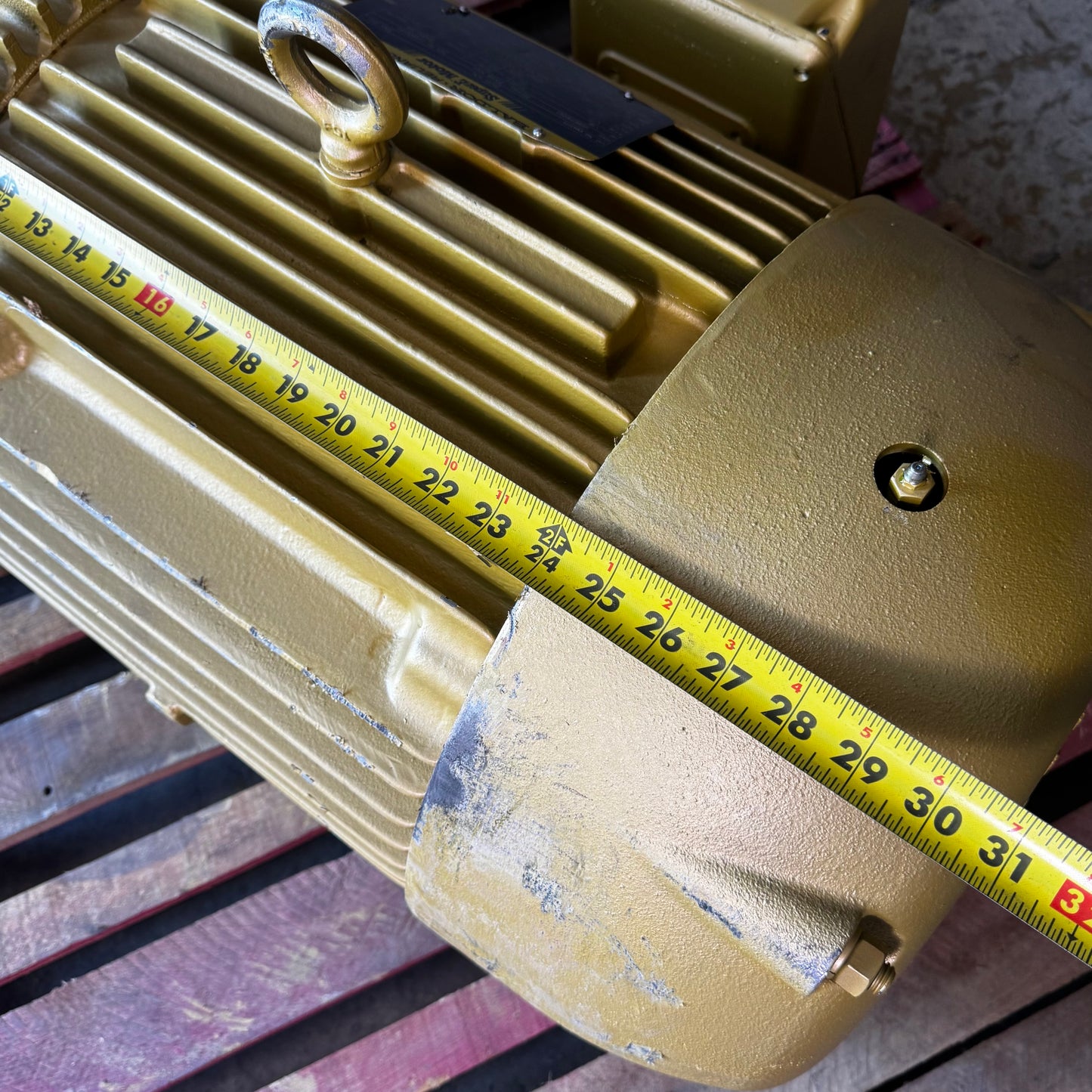 BALDOR RELIANCE Super E Motor 30HP 230/460V 16"H x 31"L Gold EM4117T (New Other, Cosmetic Damage)