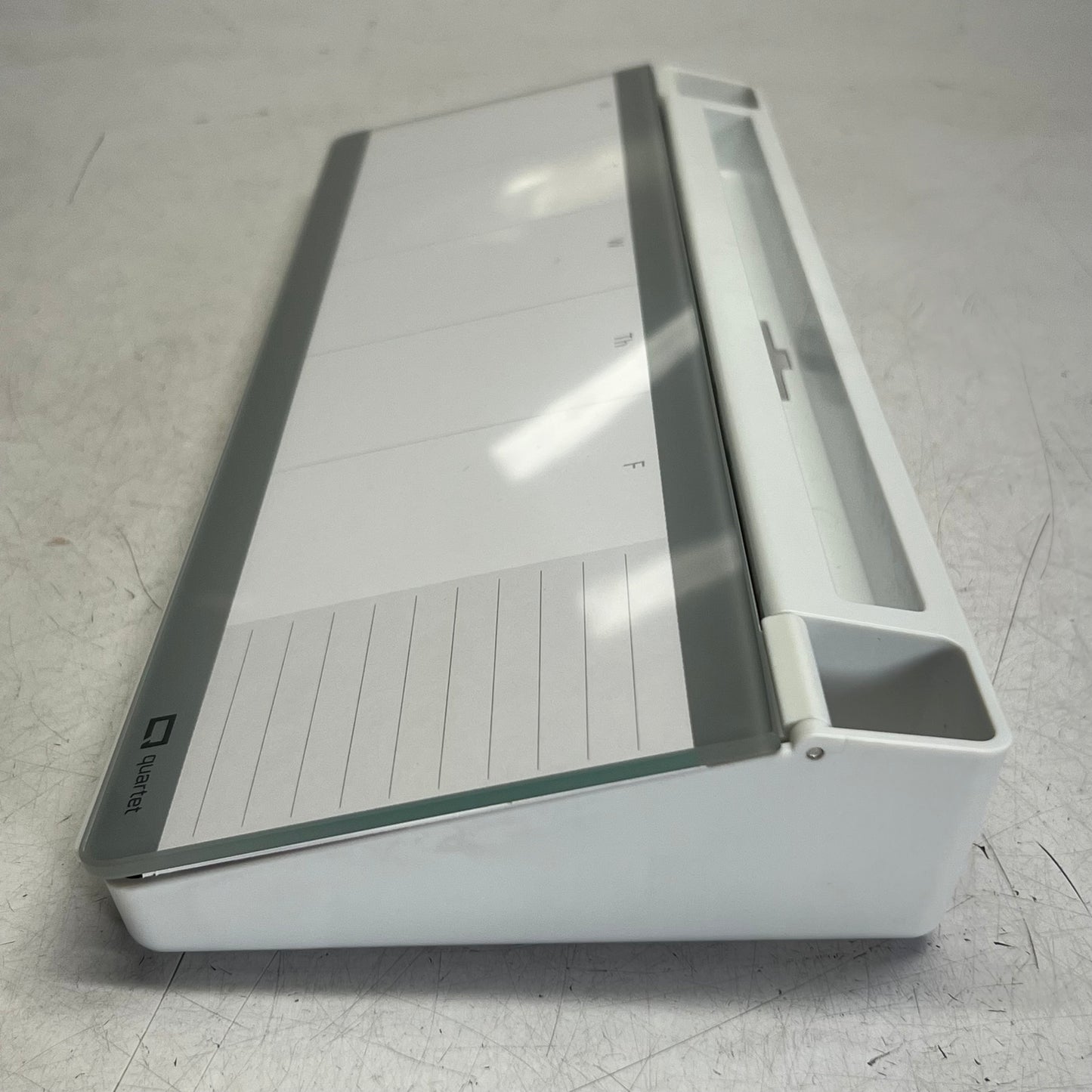 QUARTET Desktop Fiber Glass Dry Erase Board W/ Flip-top 18" x 6" White Q090F04-R