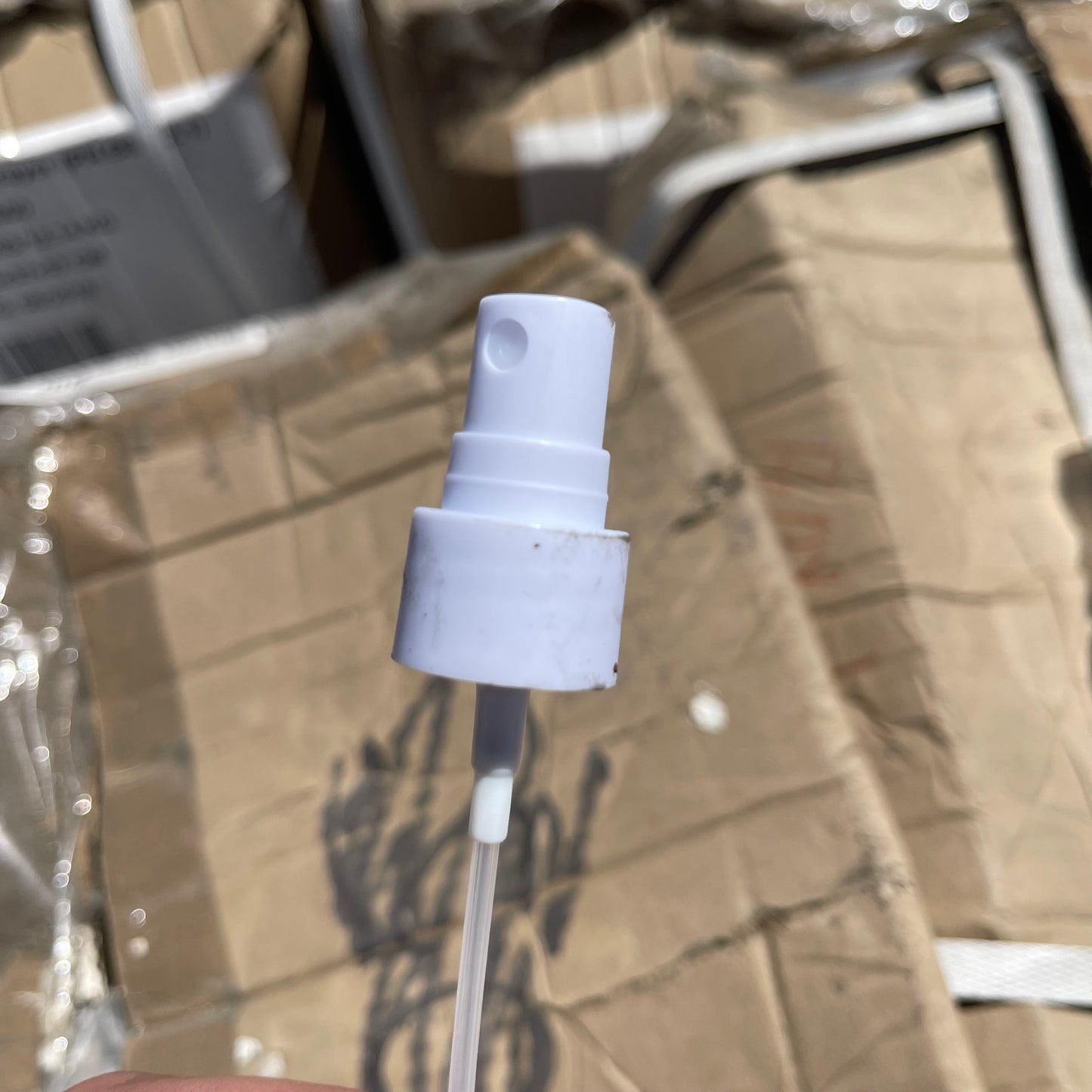 ZA@ Pallet of BIOTIN Strength Sprayer Lid White 50x37x37 CM BSY-2.1 (New)(A)