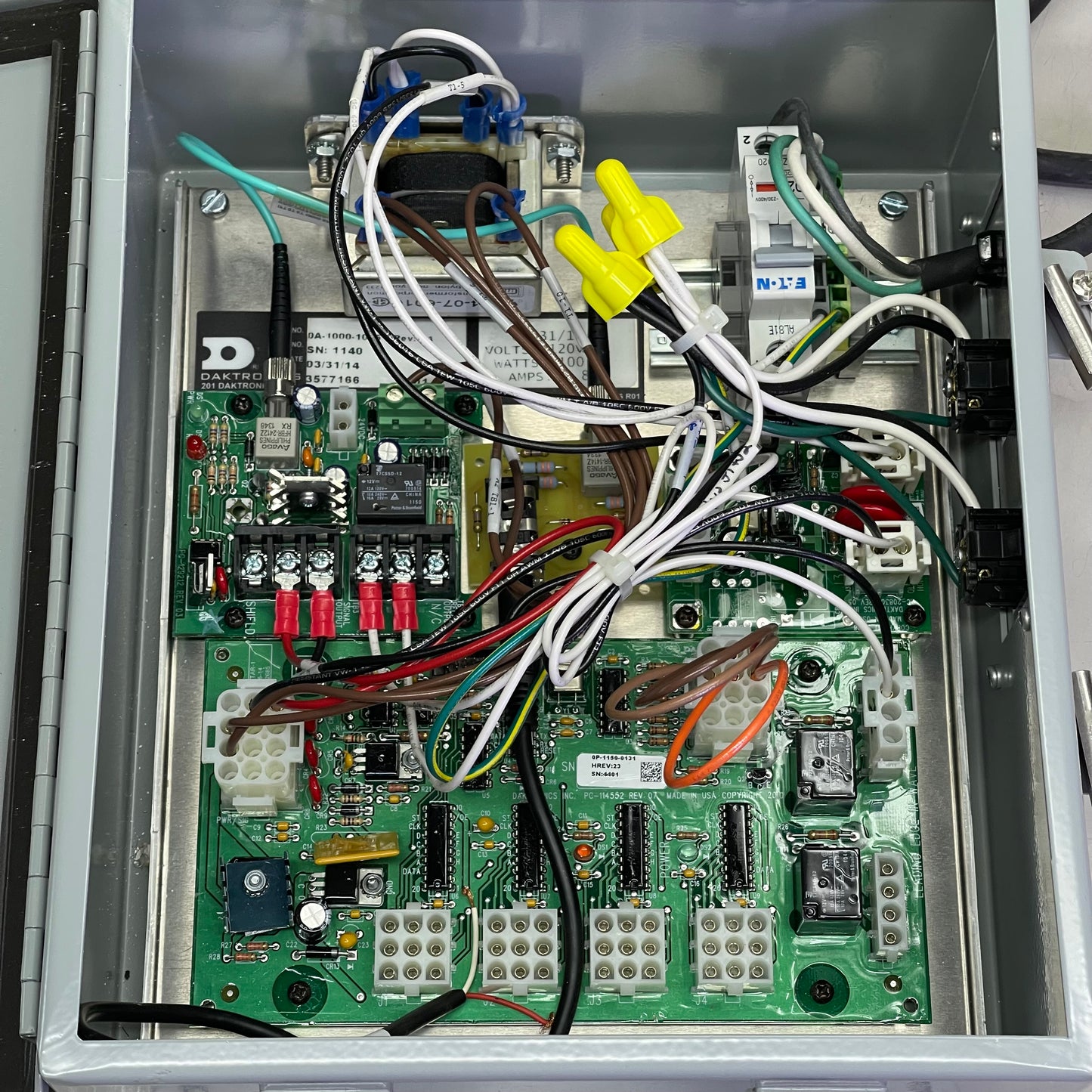 DAKTRONICS Scoreboard Controller Assembly 0A-1000-1075(Used, Working)