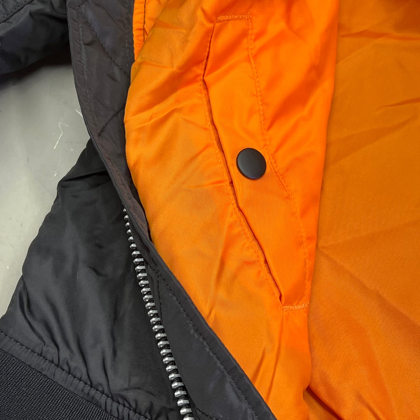 ALPHA INDUSTRIES  Bomber Jacket Orange Lined Unisex Sz XS Black (Pre-Owned)