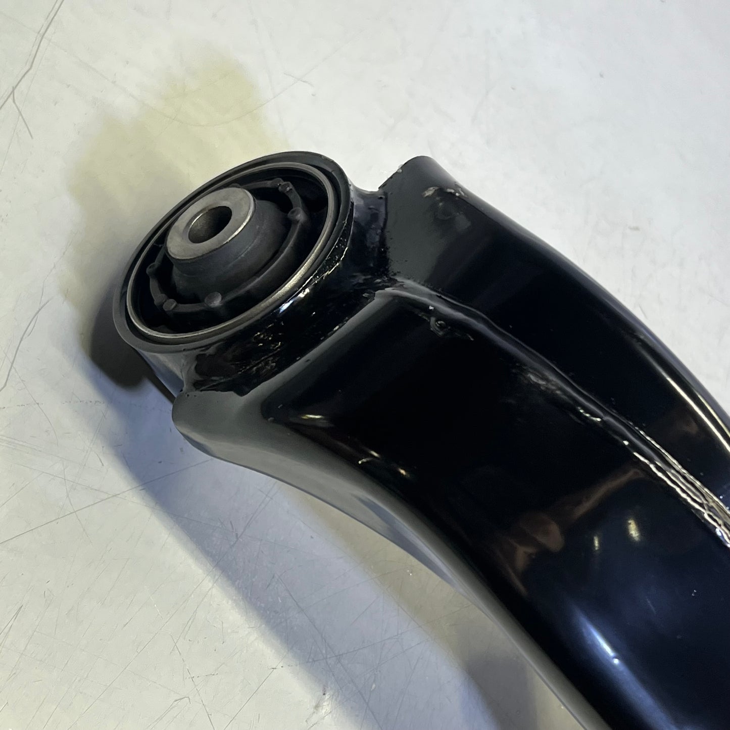 IMPORT DIRECT Chassis Trailing Arm For Nissan Rogue Vehicles Black NSN-TRA0002