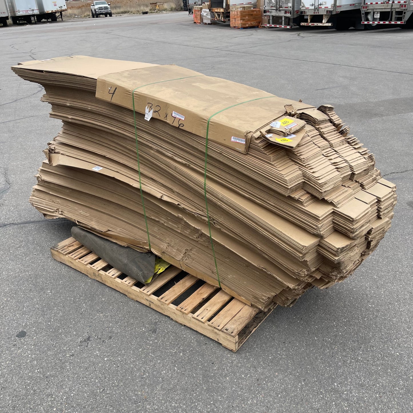 ZA@ Pallet of MIXED Cardboard Rod Boxes (AS-IS)