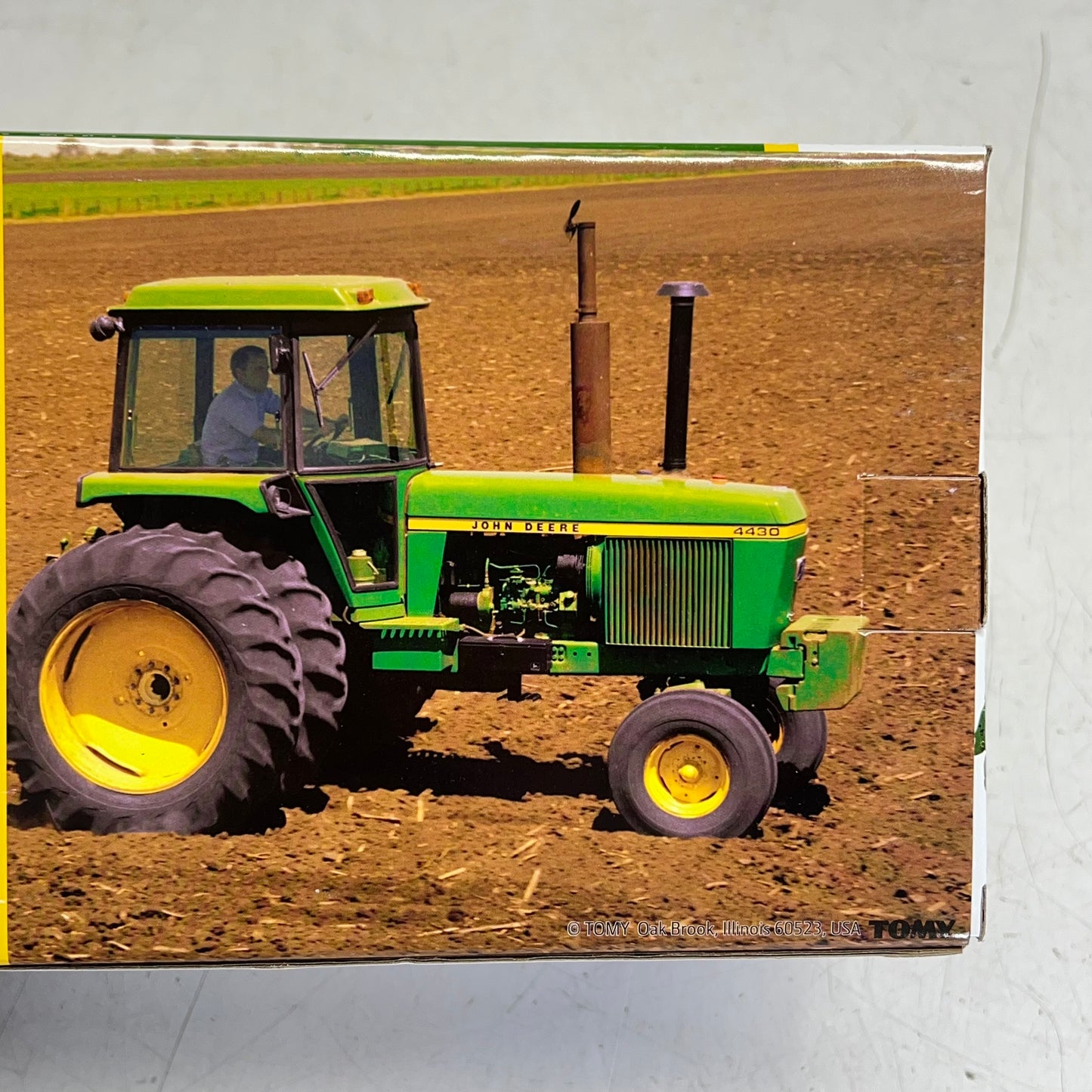 JOHN DEERE Prestige Collection Tractor 1/13 Die-cast Metal Replica Green 4430
