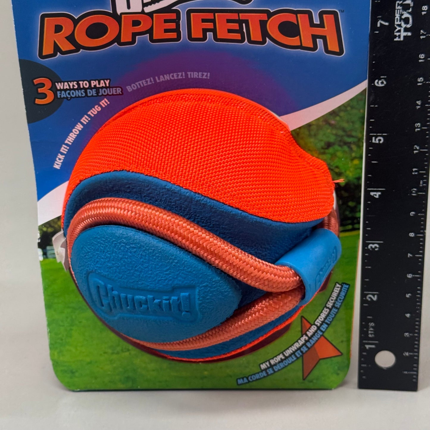 ZA@ CHUCK IT! Built in Rope Handle Fetch Ball Easy Grip Dog Toy Medium Breeds 32220 E