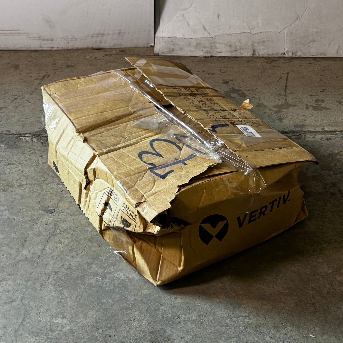 VERTIV 200 Abattdiskkit Field Retrofit Kit Black & Blue F1011294 (New Other, Distressed Box)