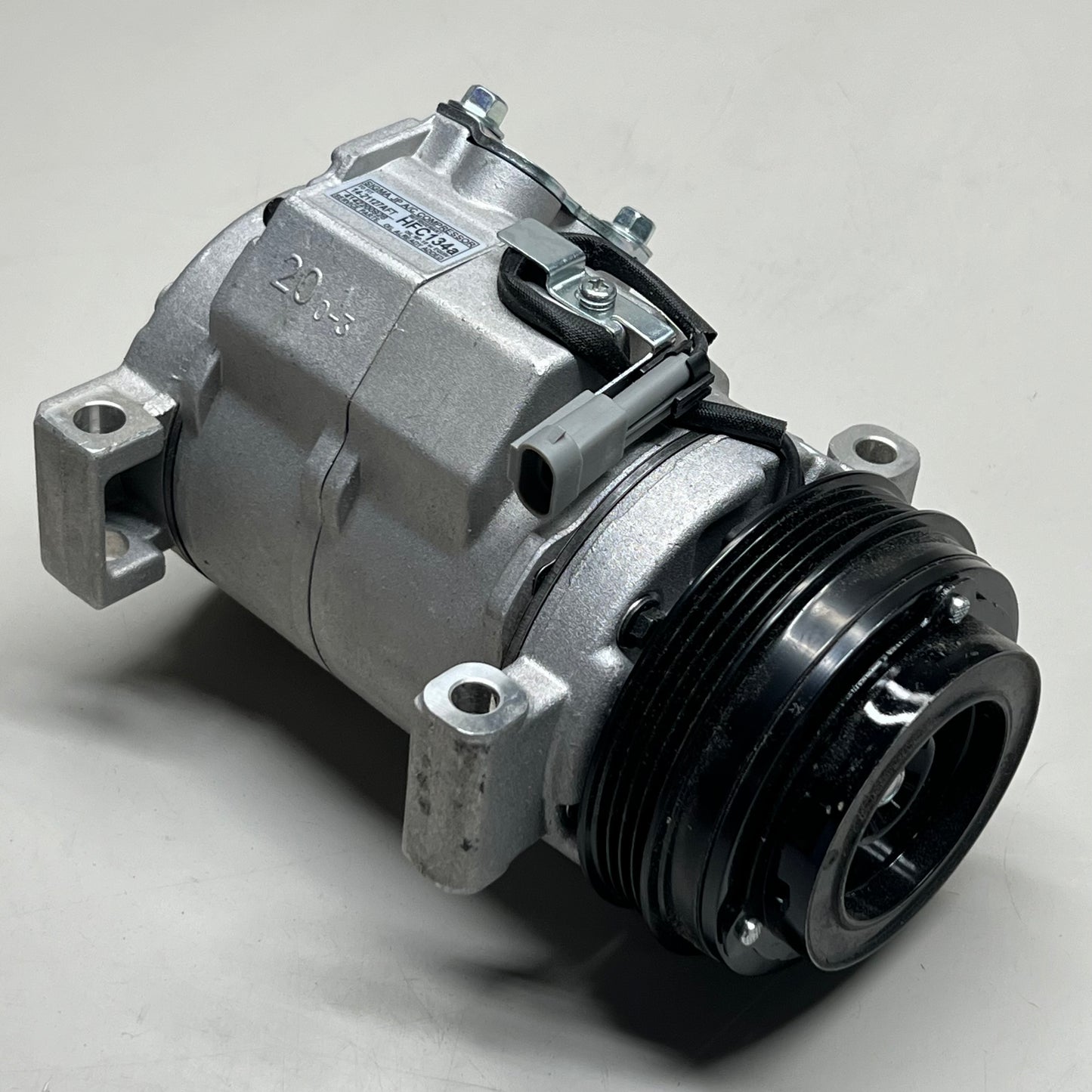 SIGMA RADIATOR JP A/C Compressor 9.5"x7.5"x6.5" Gray HFC134a