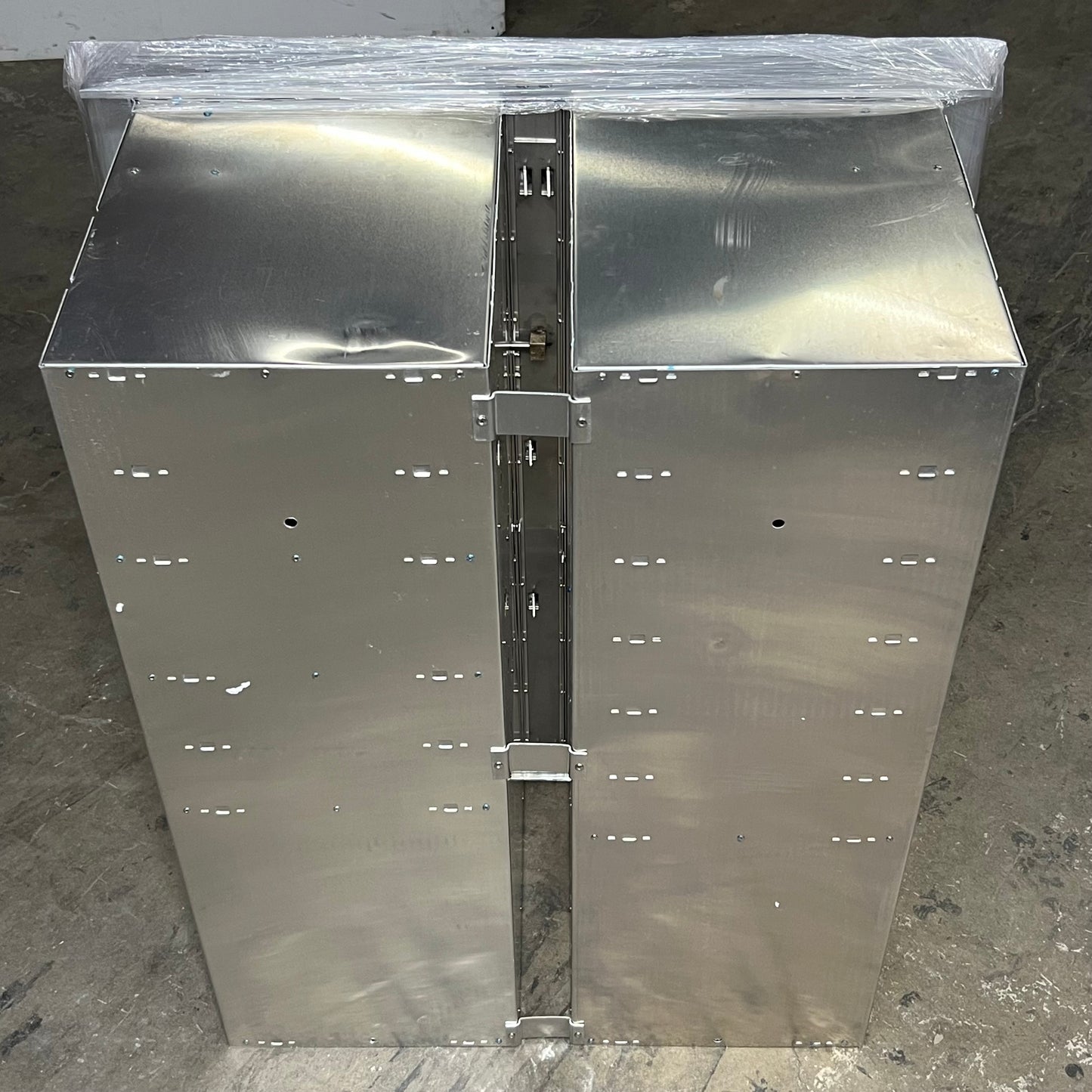 ZH@ OUTGOING MAIL METAL MAILBOXES (Qty:2, 50Lbs)